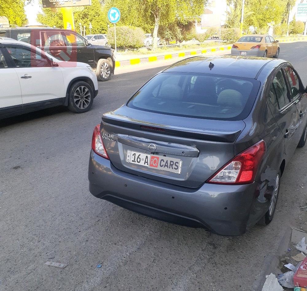 نيسان فيرسا